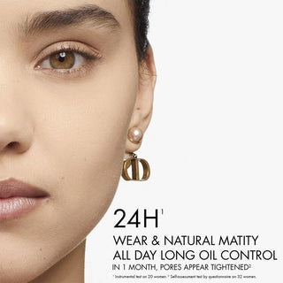 Buy Dior Forever Skin Glow 24H Foundation - 2W Warm - Cult Beauty Pakistan