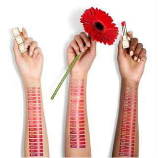 Guerlain KissKiss Shine Bloom Lipstick -  819 Corolla Rouge