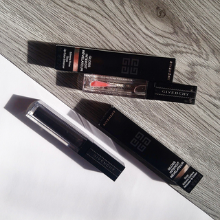 Givenchy Interdit Vinyl Extreme Shine Lip Gloss - 16 Noir Revelateur