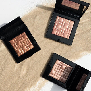 Bobbi Brown Highlighting Powder - Moon Glow