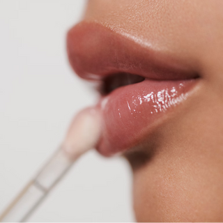 Buy La Mer The Lip Volumizer - 30 Sheer Pink - Cult Beauty Pakistan