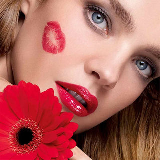 Guerlain KissKiss Shine Bloom Lipstick Balm - 729 Daisy Red