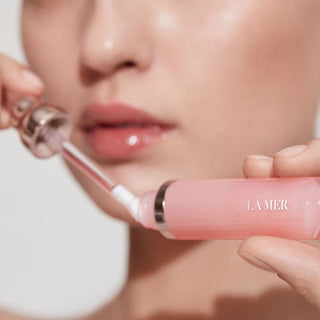 Buy La Mer The Lip Volumizer - 30 Sheer Pink - Cult Beauty Pakistan