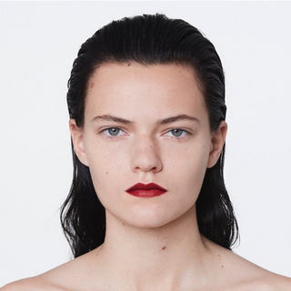 Gucci Rouge à Lèvres Lunaison Matte Lipstick - 511 Madge Red